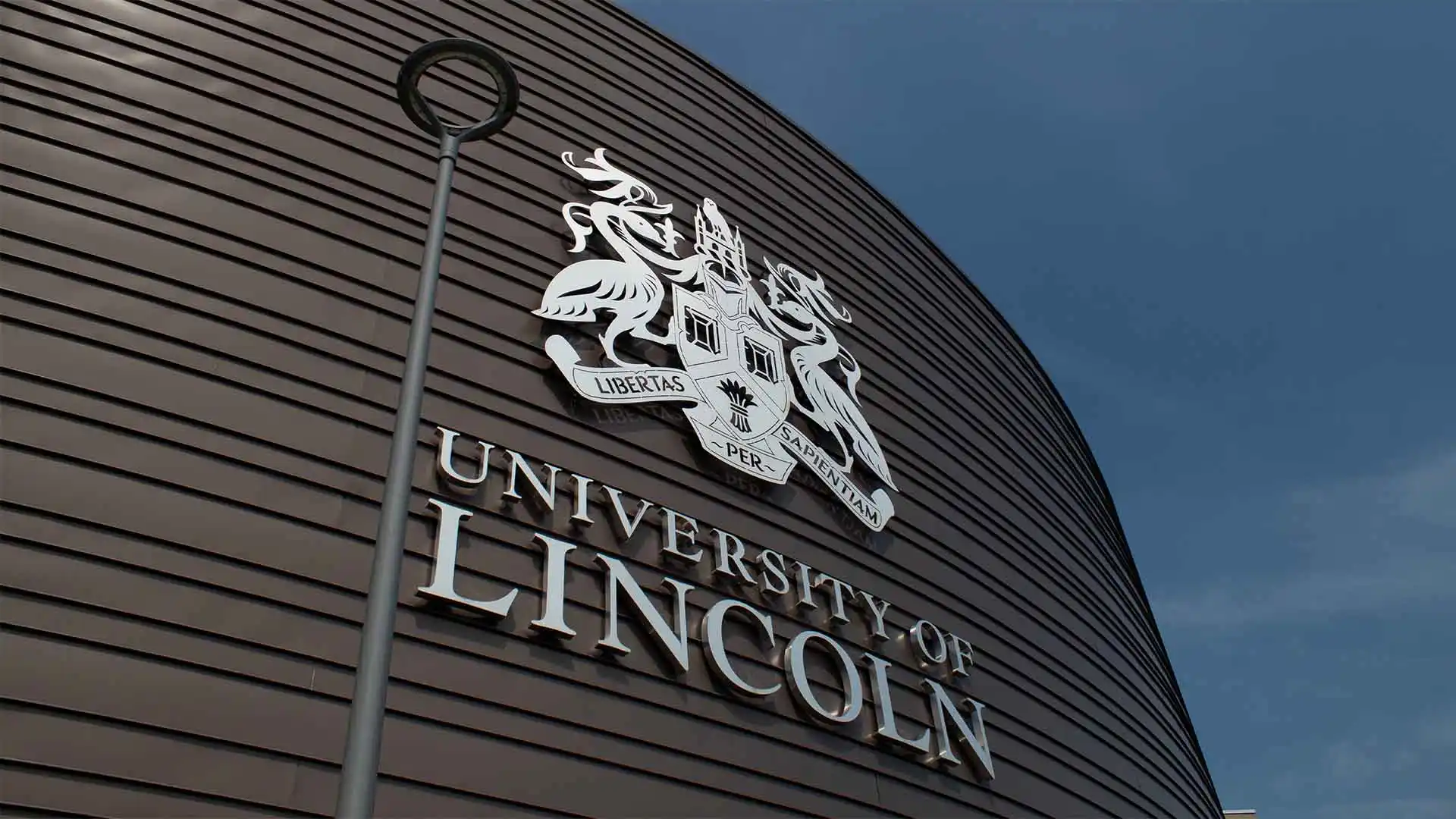 University of Lincoln Building Isaac newton building university of lincoln crest